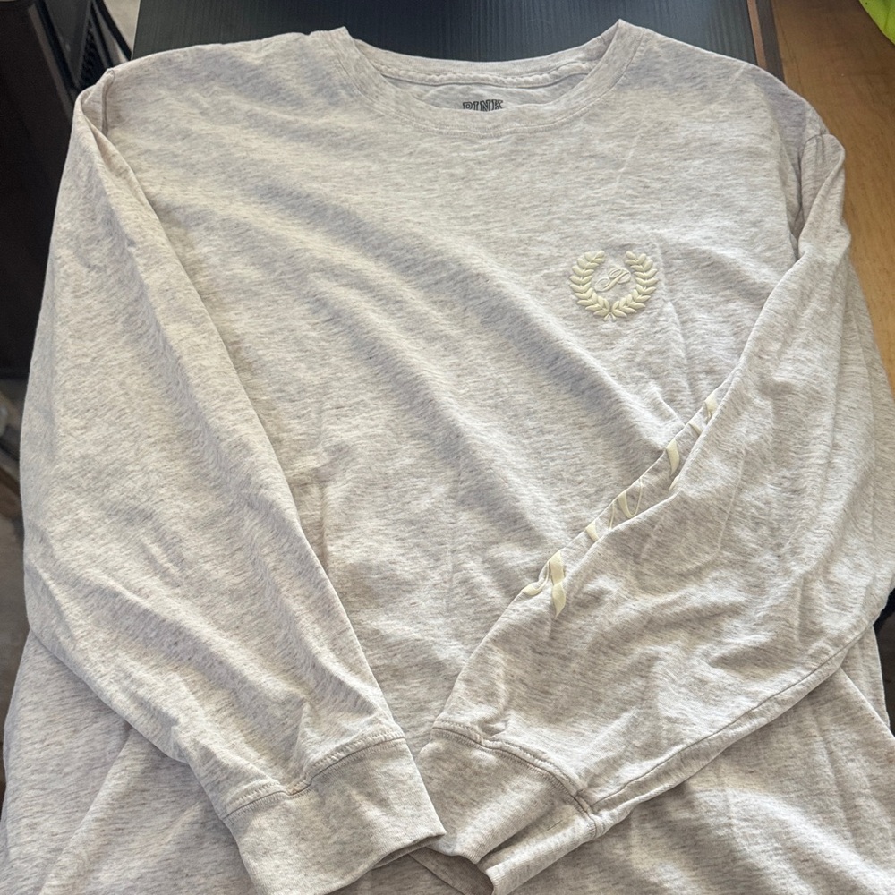 PINK Victoria’s Secret long sleeve